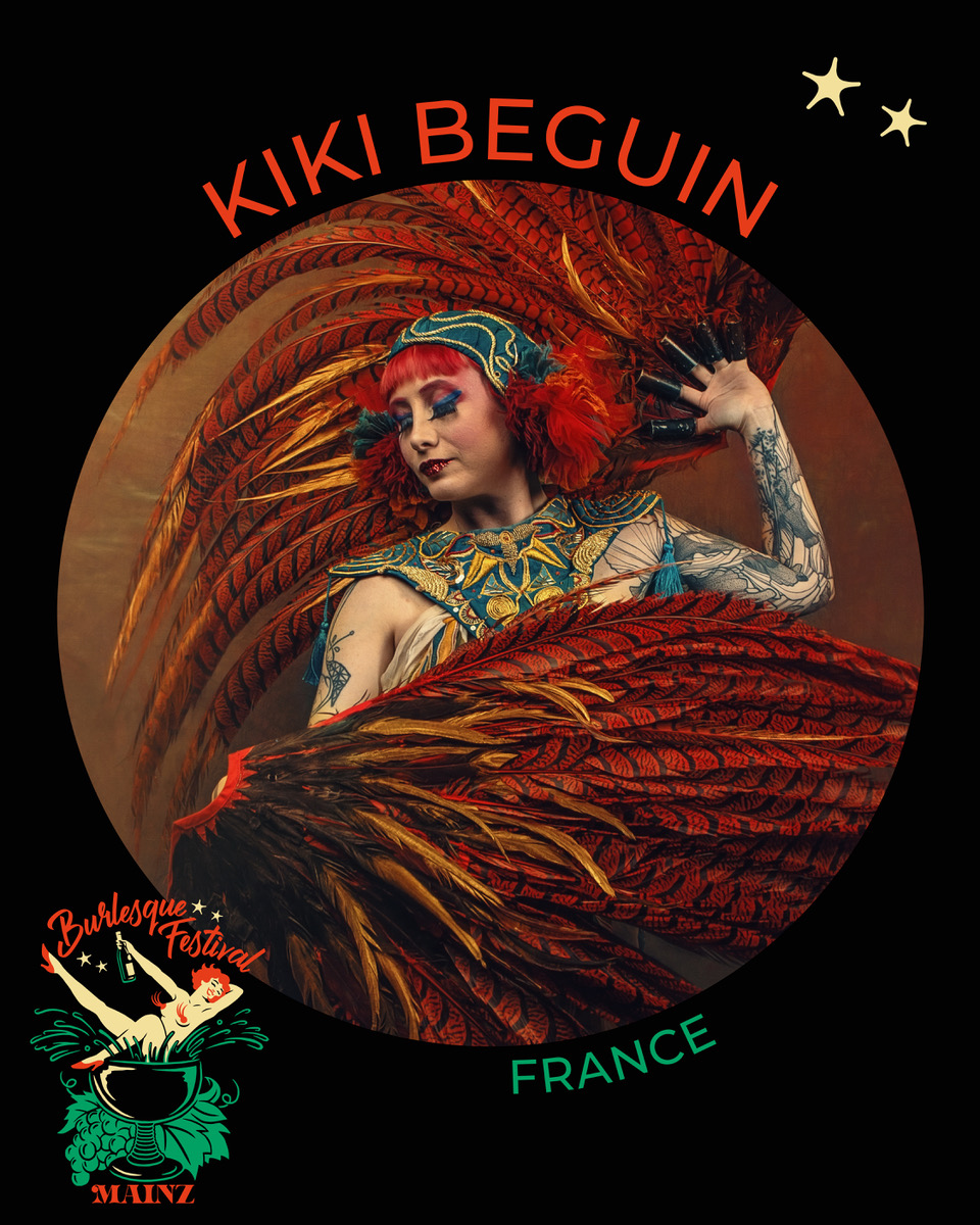 Coco Charnelle – Burlesque Performer from France