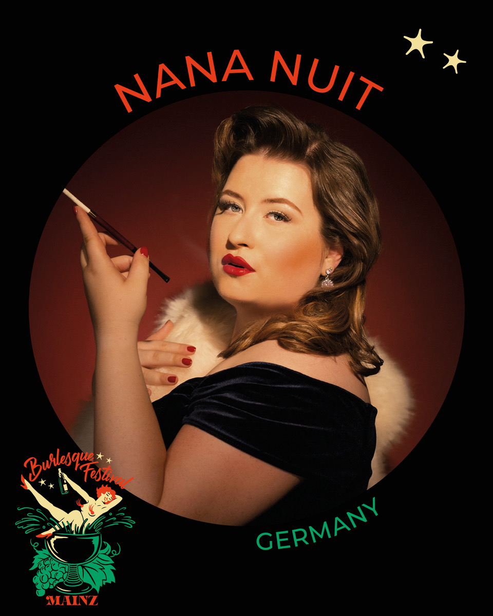 Coco Charnelle – Burlesque Performer from France