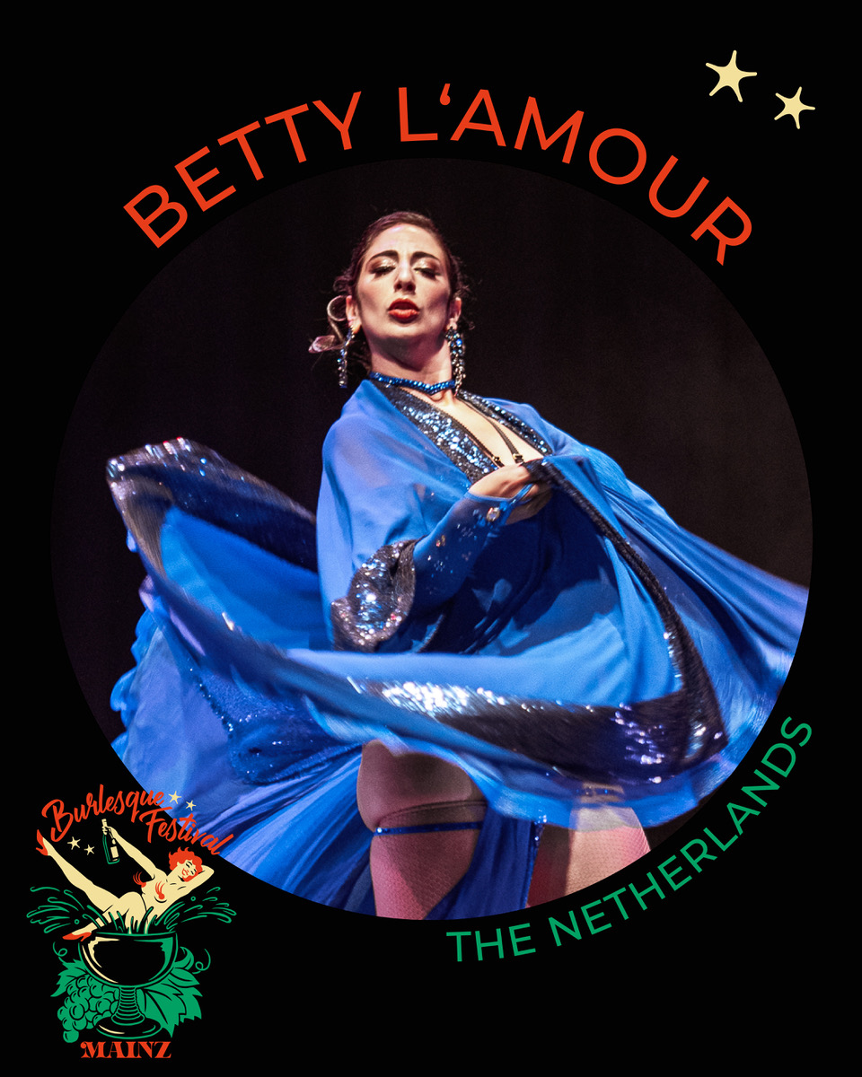 Betty L'amour – Burlesque Performer – The Netherlands